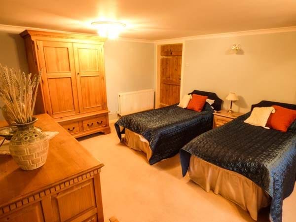 Woodlands Suite : Twin Bedroom