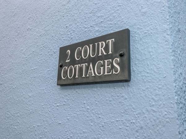 2 Court Cottages