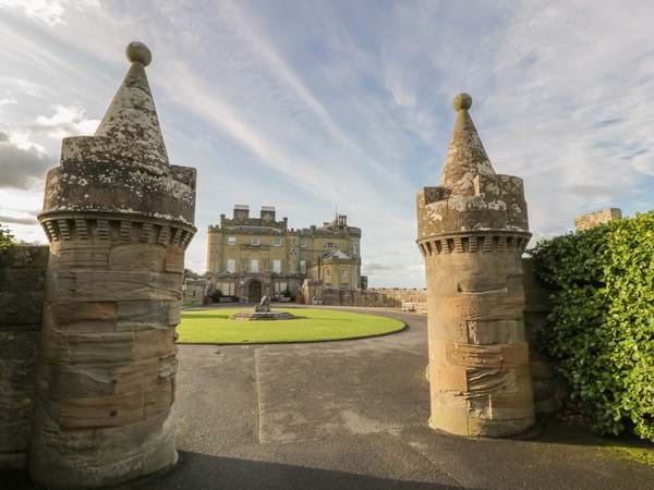 Ardlochan Lodge - Culzean Castle