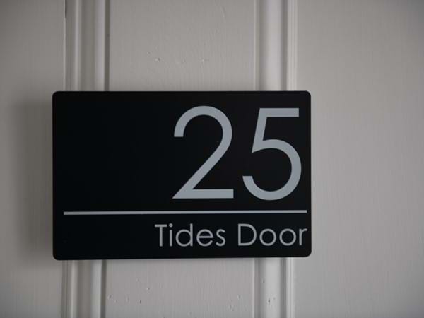 Tides Door, Fairfax Place