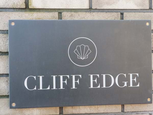 33 Cliff Edge