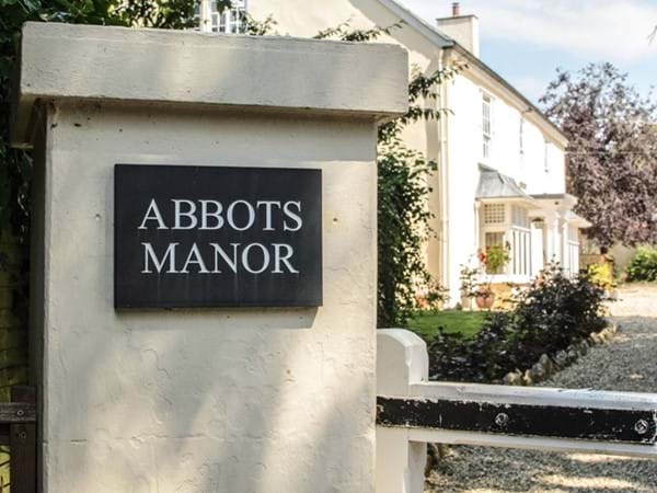 Abbots Manor